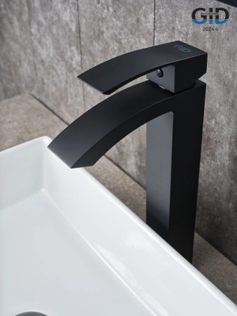 Смеситель Gid Cascada Victoria L120-BM-D (L120BMD) на столешницу черный матовый