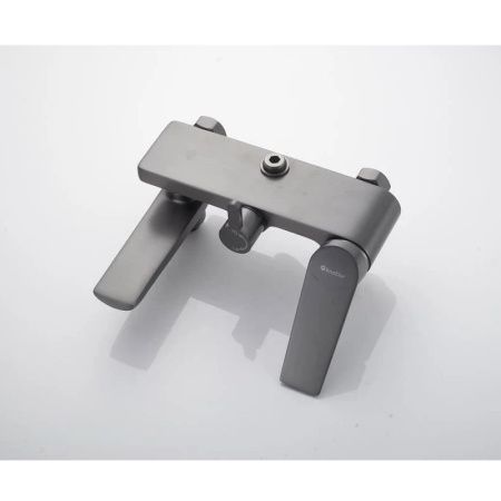 Душевая стойка Knotlor KN-62/GM настенная цвет вороненая сталь
