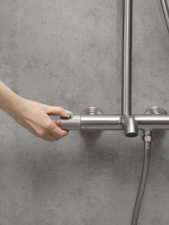 Душевая стойка AltroBagno Bilancia AltroBagnoBilancia030427Ni настенная цвет никель