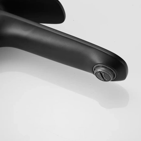 Смеситель для раковины Shevanik S8511H на столешницу черный