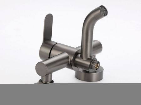 Смеситель для ванны и душа Fmark FS8206Q настенный графит