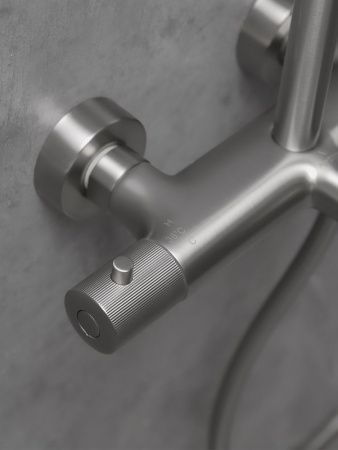 Душевая стойка AltroBagno Bilancia AltroBagnoBilancia030427Ni настенная цвет никель