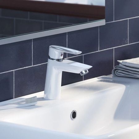 Смеситель IDDIS Slide SLISB00i01 на раковину хром