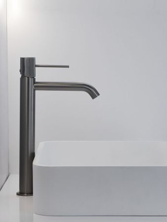 Смеситель для раковины AltroBagno Bilancia AltroBagnoBilancia010226GM на столешницу оружейная сталь