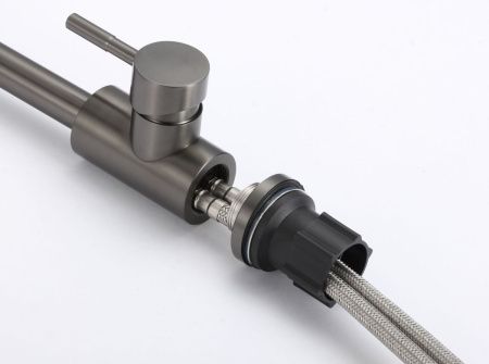 Смеситель для кухни Fmark FS8233Q на мойку графит