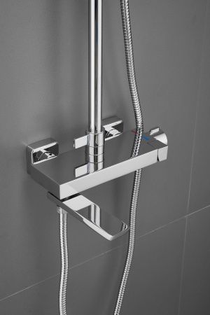 Душевая стойка Belz B672 B24672 настенная цвет хром