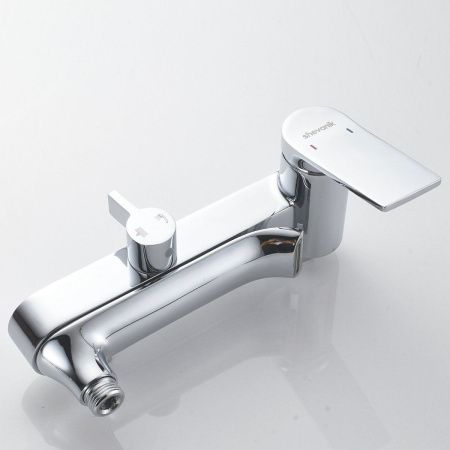 Душевая стойка Shevanik S4136 настенная цвет хром