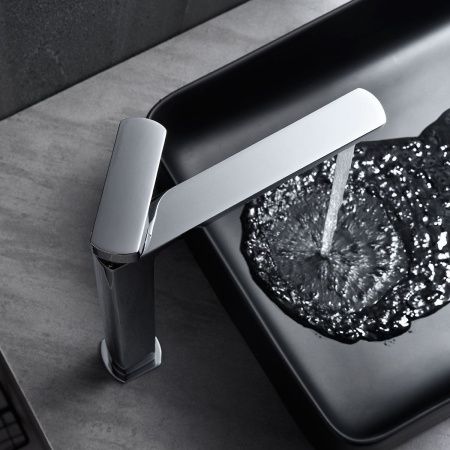 Смеситель для раковины Vincea Next VBF-1N2CH на столешницу хром