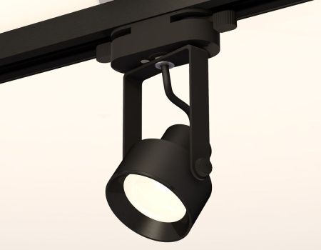 Трековый однофазный светильник Ambrella Light Track System (Трацк Сыстем) XT6602001