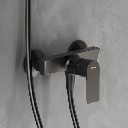 Смеситель для душа Damixa Apollo 472000300 настенный черный