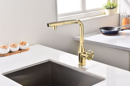 Смеситель для кухни Paulmark URBAN Ur213104-G на мойку золото