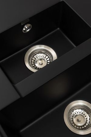 Кухонная мойка Grandex Aqua 600114 80х50 цвет черный поверхность матовая
