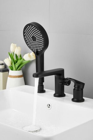 Смеситель BELZ B66713-7 на борт ванны черный