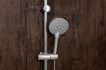 Душевая стойка Orange O-Shower OW02 настенная цвет хром Душевая стойка Orange O-Shower OW02 настенная цвет хром
