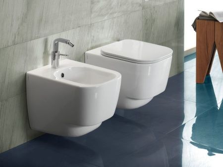 Чаша унитаза подвесная Hatria FUSION YXZL01 цвет белый без сиденья душевой смыв