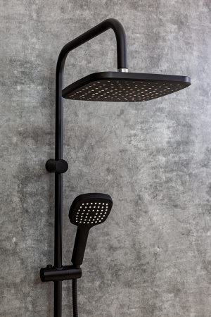 Душевая стойка Orange Karl M05-934b настенная цвет черный