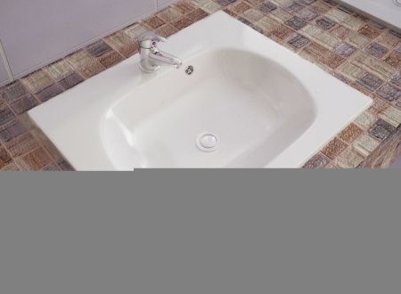 Раковина из искусственного камня Эстет Милана ФР-00000786 60х50 накладная цвет белый 1 отверстие под смеситель