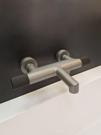 Смеситель для ванны AltroBagno Intento AltroBagnoIntento0216GrNe настенный серый/черный