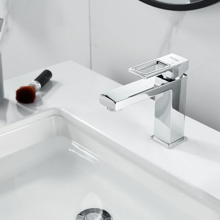 Смеситель Raffine F0196 на раковину хром
