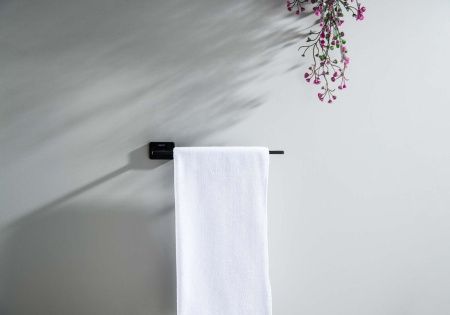 Полотенцедержатель Aquatek ЛИБРА AQ4319MB