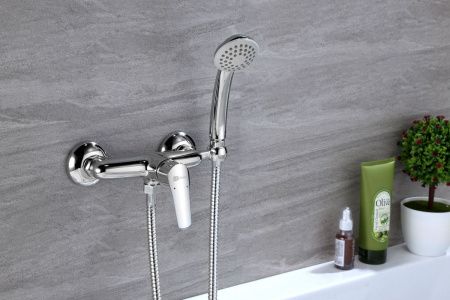 Смеситель для ванны LeMark Partner LM6559C настенный хром