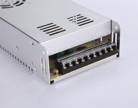Блок питания Ambrella Light LED Driver 24V (ЛЕД Дривер 24В) GS9651