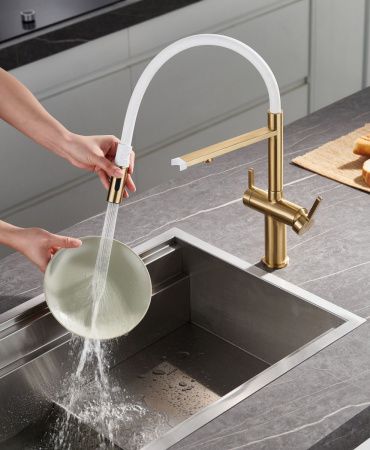 Смеситель для кухни Rose R458G на мойку золото