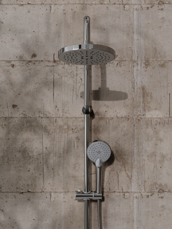 Душевая стойка Orange O-Shower OW02 настенная цвет хром Душевая стойка Orange O-Shower OW02 настенная цвет хром