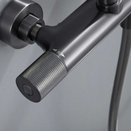 Душевая стойка Vincea Desire VSFS-1D0TGM настенная цвет вороненая сталь с термостатом