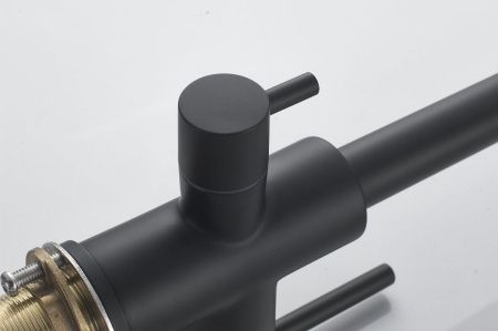 Смеситель для кухни Maretti Project Black PB31RZF12 на мойку черный