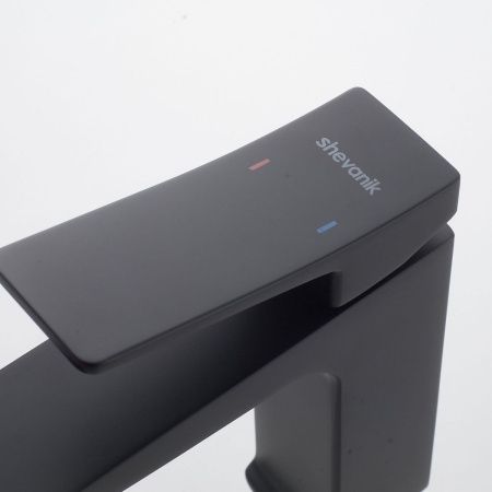 Смеситель Shevanik S4401H на раковину черный