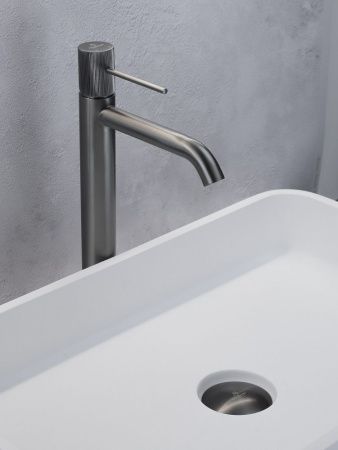 Смеситель для раковины AltroBagno Bilancia AltroBagnoBilancia010226GM на столешницу оружейная сталь