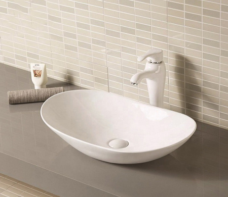 Раковина из санфаянса CeramaLux 7811A 62х36 накладная цвет белый