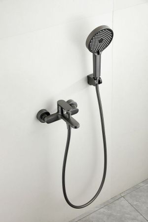 Смеситель для ванны и душа BELZ B61713-3 настенный оружейная сталь