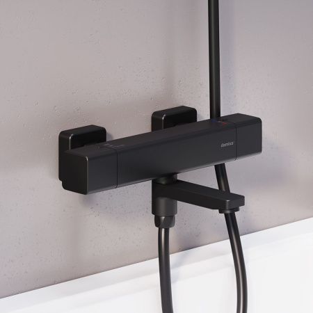 Смеситель для ванны и душа Damixa Gala 533000300 настенный черный с термостатом