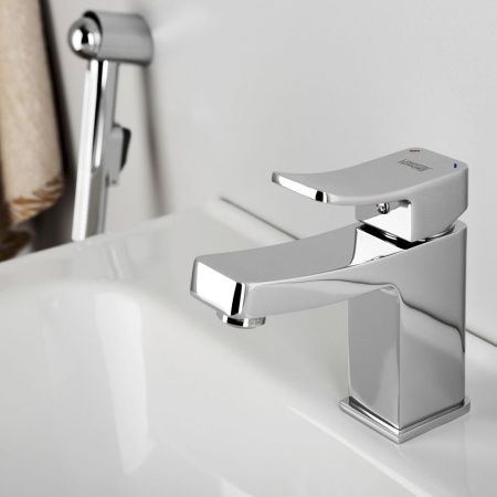 Комплект: смеситель с гигиеническим душем Wasserkraft Aller 1060 1068 на раковину хром