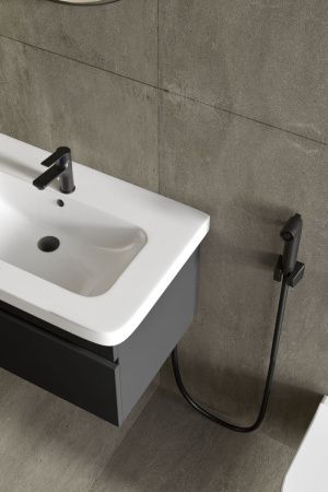 Смеситель Esko SB 27H на раковину черный