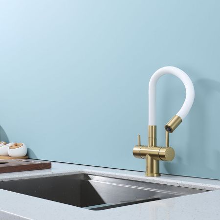 Смеситель для кухни Splenka S70 S70.64.03 на мойку золото