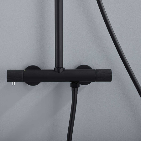 Душевая стойка Vincea Desire VSFS-1D0TMB настенная цвет черный с термостатом