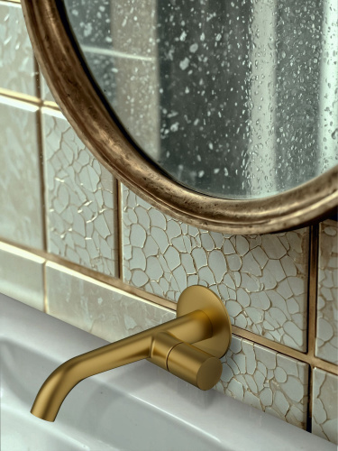 Смеситель для раковины AltroBagno Bilancia AltroBagnoBilancia010802BG встраиваемый в стену золото матовое - фото 5