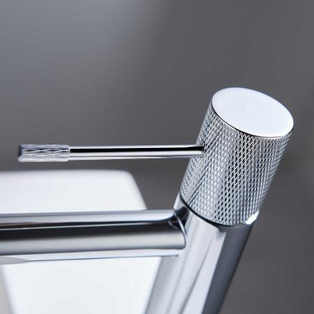 Смеситель Vincea Desire VBF-1D1CH на раковину хром