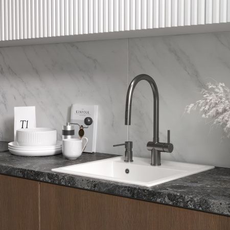 Смеситель для кухни Reflexion Lago RX9904BL на мойку вороненая сталь