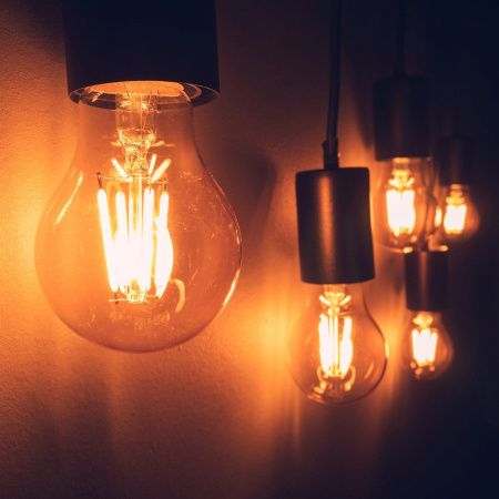 Лампа светодиодная филаментная Uniel Vintage (Винтаге) LED-A60-6W/GOLDEN/E27 GLV21GO