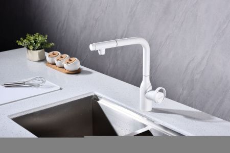 Смеситель для кухни Paulmark URBAN Ur213104-WH на мойку белый
