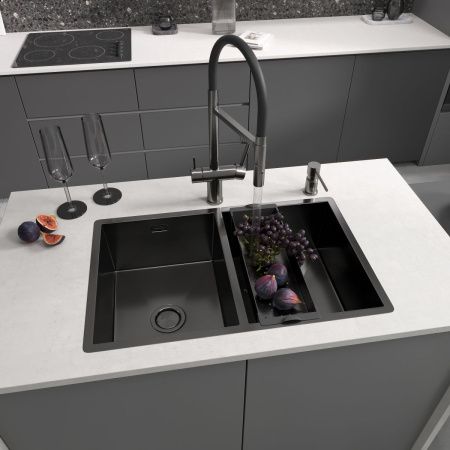 Смеситель для кухни Reflexion Lago RX9901BL на мойку вороненая сталь