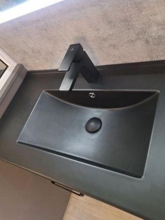 Смеситель AltroBagno Lamberto AltroBagnoLamberto0124MB на раковину черный