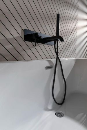 Ванна акриловая Allen Brau Priority 2.31005.20B 160х80 пристенная асимметричная с ножками