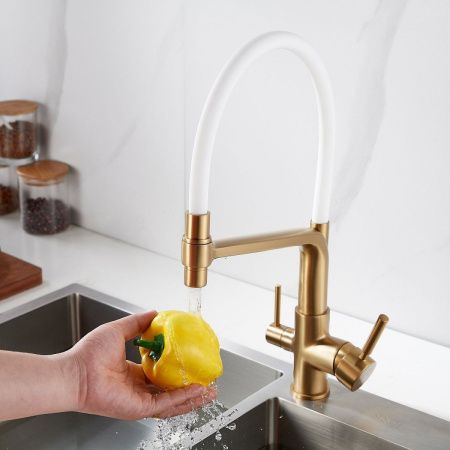 Смеситель для кухни Rose R658G на мойку золото