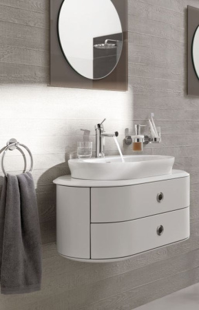 Смеситель Grohe Essence 32898001 на раковину хром