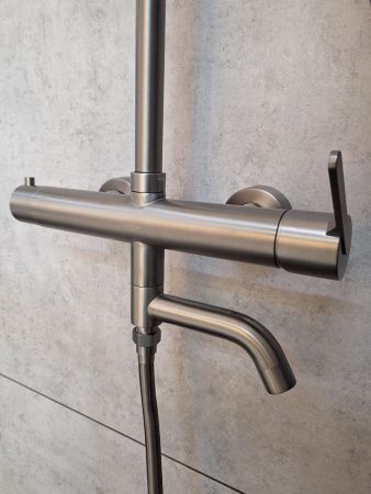 Душевая стойка AltroBagno Unione AltroBagnoUnione030210GM настенная цвет оружейная сталь